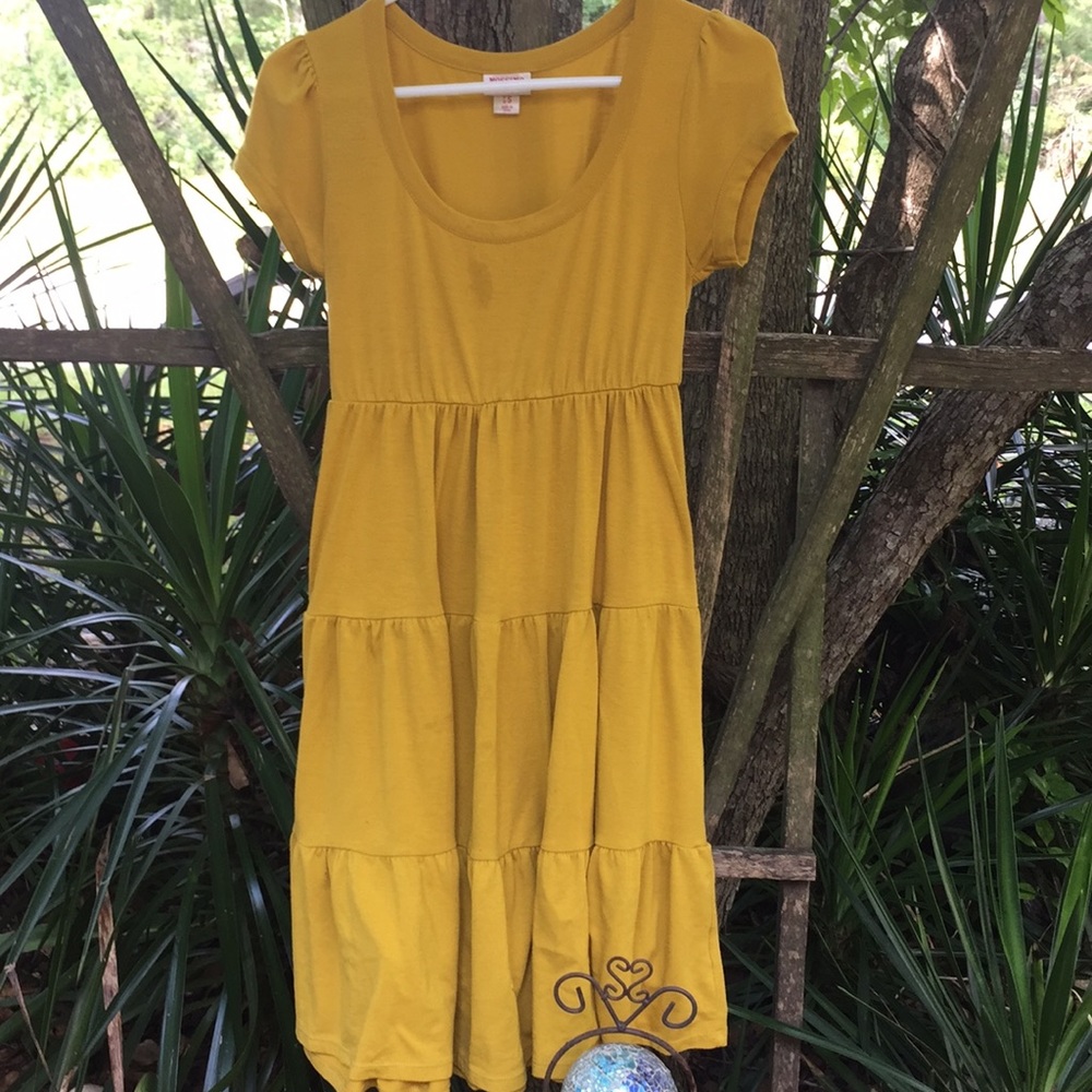 Beautiful yellow dress